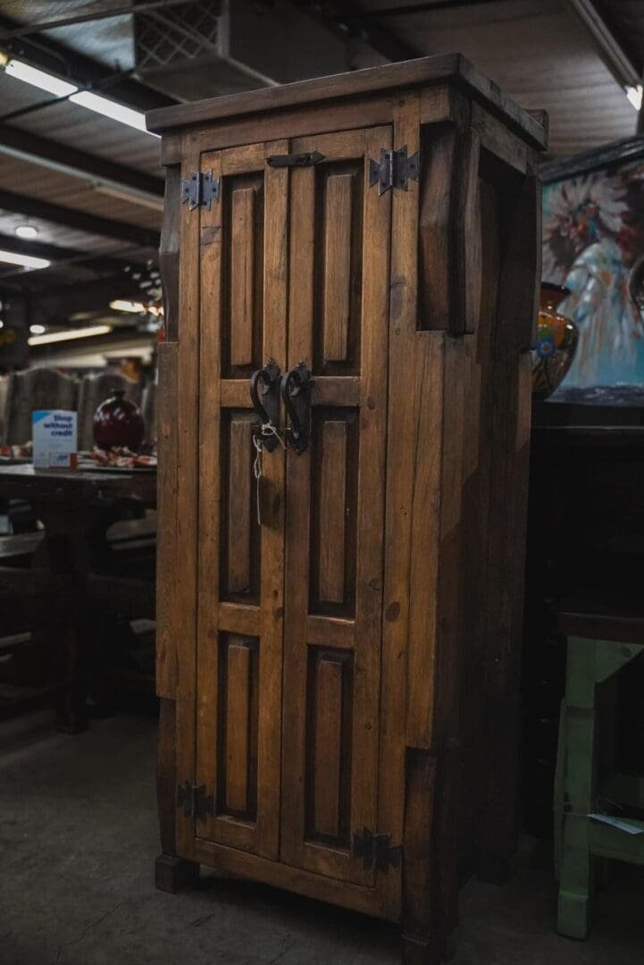 Porton-Armario-scaled-1.jpeg El porton Cabinet - Image 1